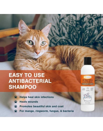 Classic's Medicated Pet Shampoo - Veterinary Treatment Against Ringworm, Mange, Lice, and Dry Skin - 8 fl oz